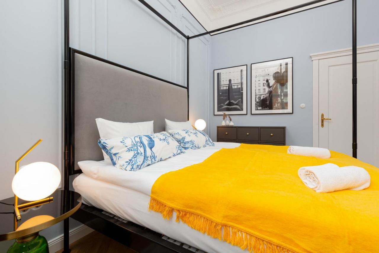 Lux Golden Apartment Praga Kepna By Renters Prestige وارسو المظهر الخارجي الصورة